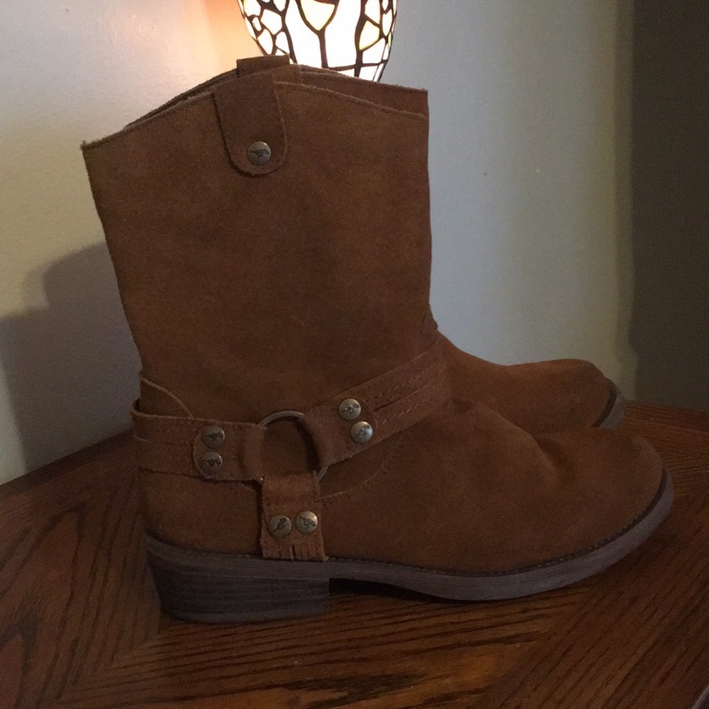 ROCKET DOG leather brown boots